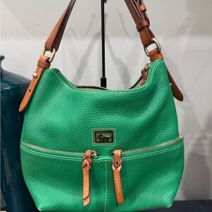 Unique Dooney & Bourke Green Shoulder Bag